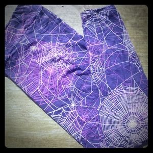 Lularoe Leggings Purple Spiderwebs
